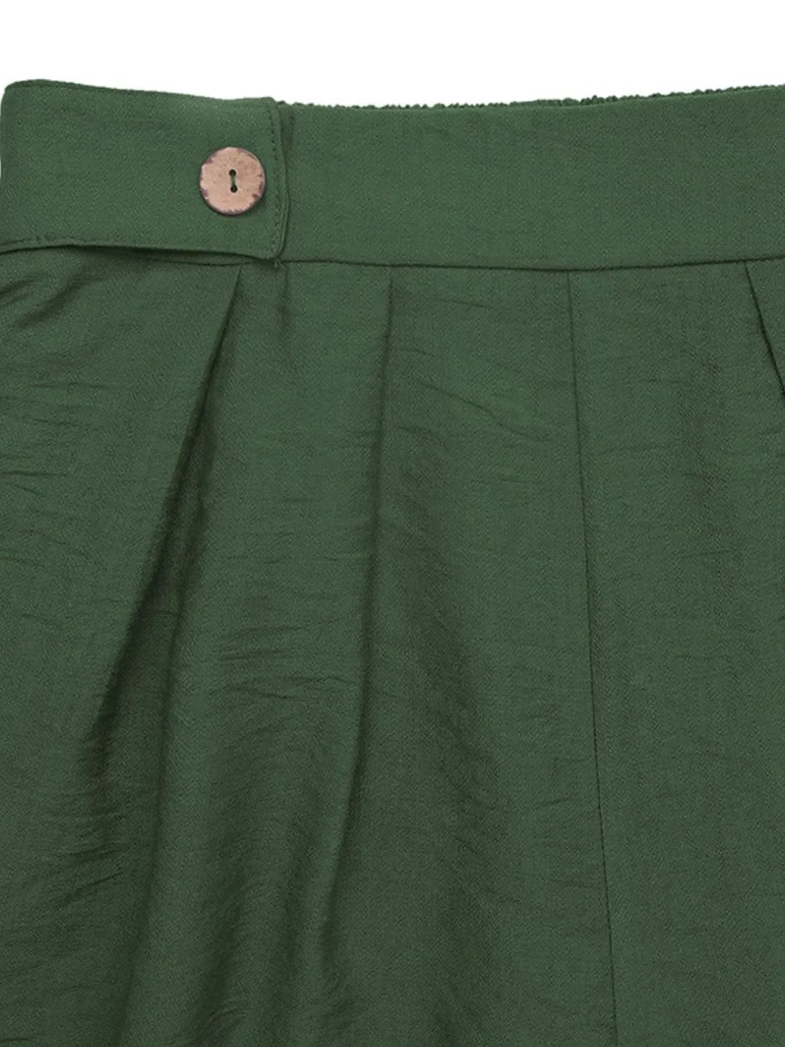 Pleated Detail Shorts with Pockets - Piña Colada