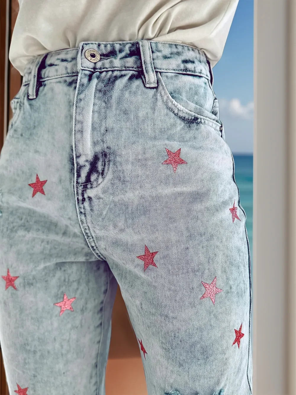 Distressed Star Jeans with Pockets - Piña Colada