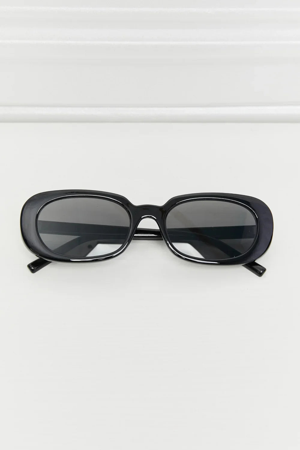 Oval Full Rim Sunglasses - Piña Colada