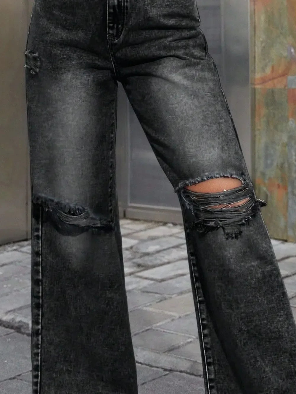Distressed Wide Leg Jeans with Pockets - Piña Colada