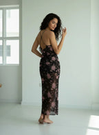 Vestido floral estilo vacaciones con tirantes finos y volantes