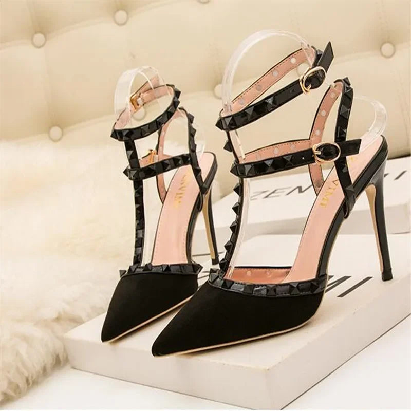 Double Buckle High Heels Pointed - Piña Colada