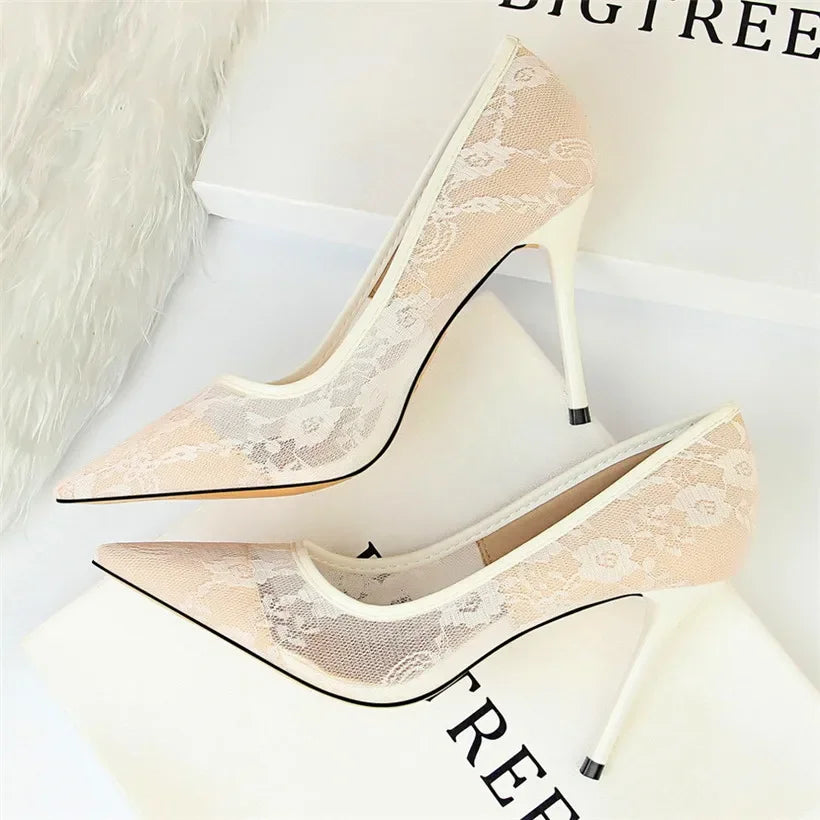 Flower Lace Mesh Pumps - Piña Colada