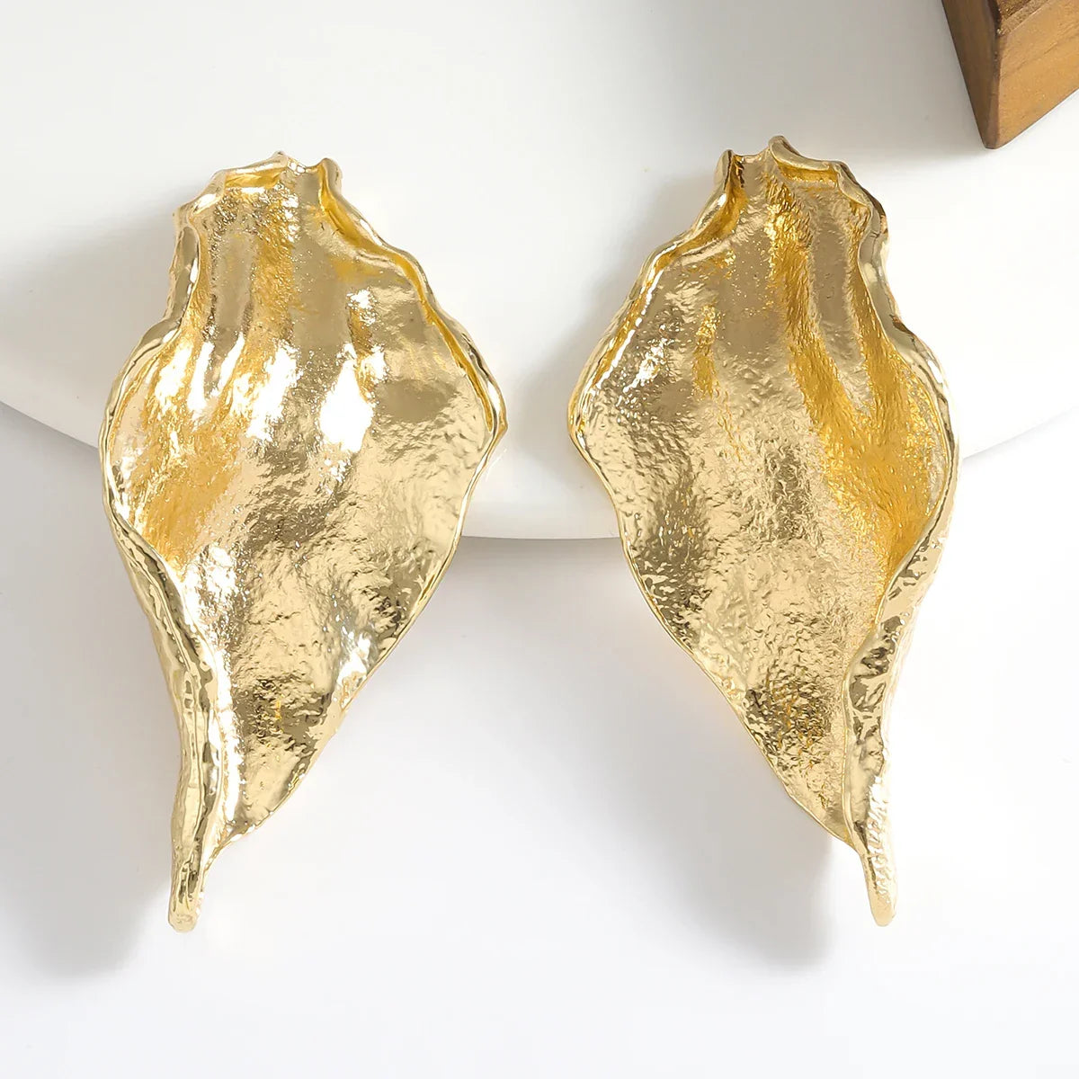 Elegant Gold Irregular Geometric Flower Drop Earrings – Vintage Statement Jewelry for Women - Piña Colada