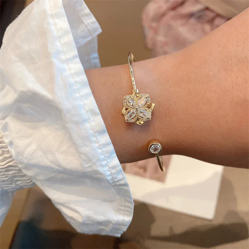 Luxury Rotatable Zircon Four-Leaf - Piña Colada