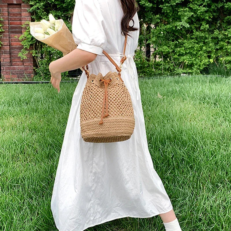 Braided Straw Bucket Bag - Piña Colada