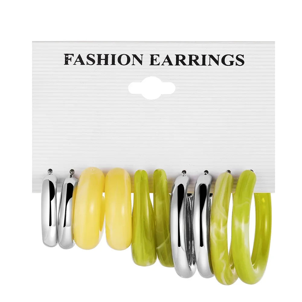 Vintage Pearl Circle Hoop Earring - Piña Colada