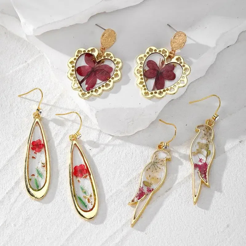 Natural Flower Dangle Earrings - Piña Colada