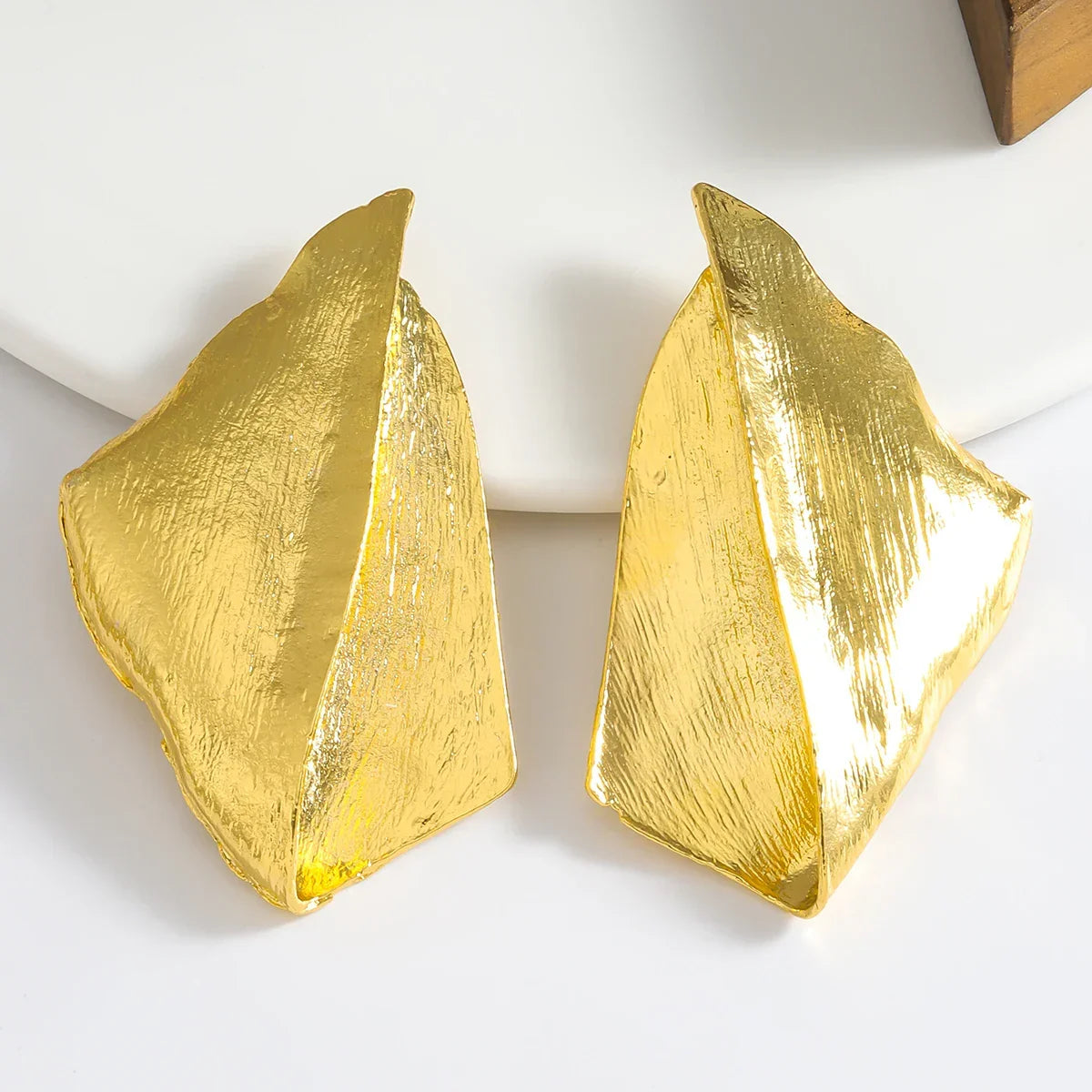 Elegant Gold Irregular Geometric Flower Drop Earrings – Vintage Statement Jewelry for Women - Piña Colada