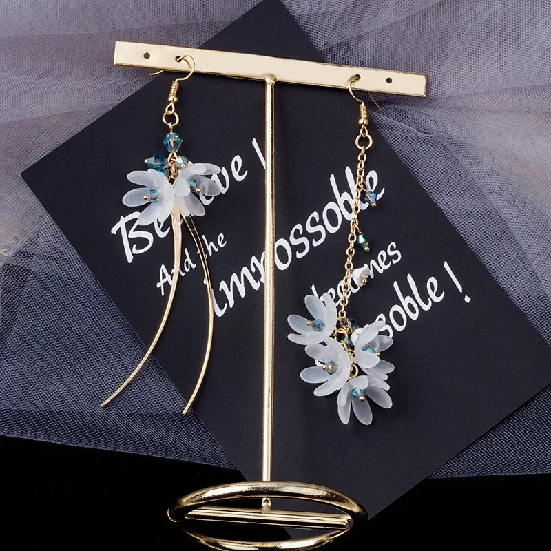 White Flower Tassel Earrings - Piña Colada