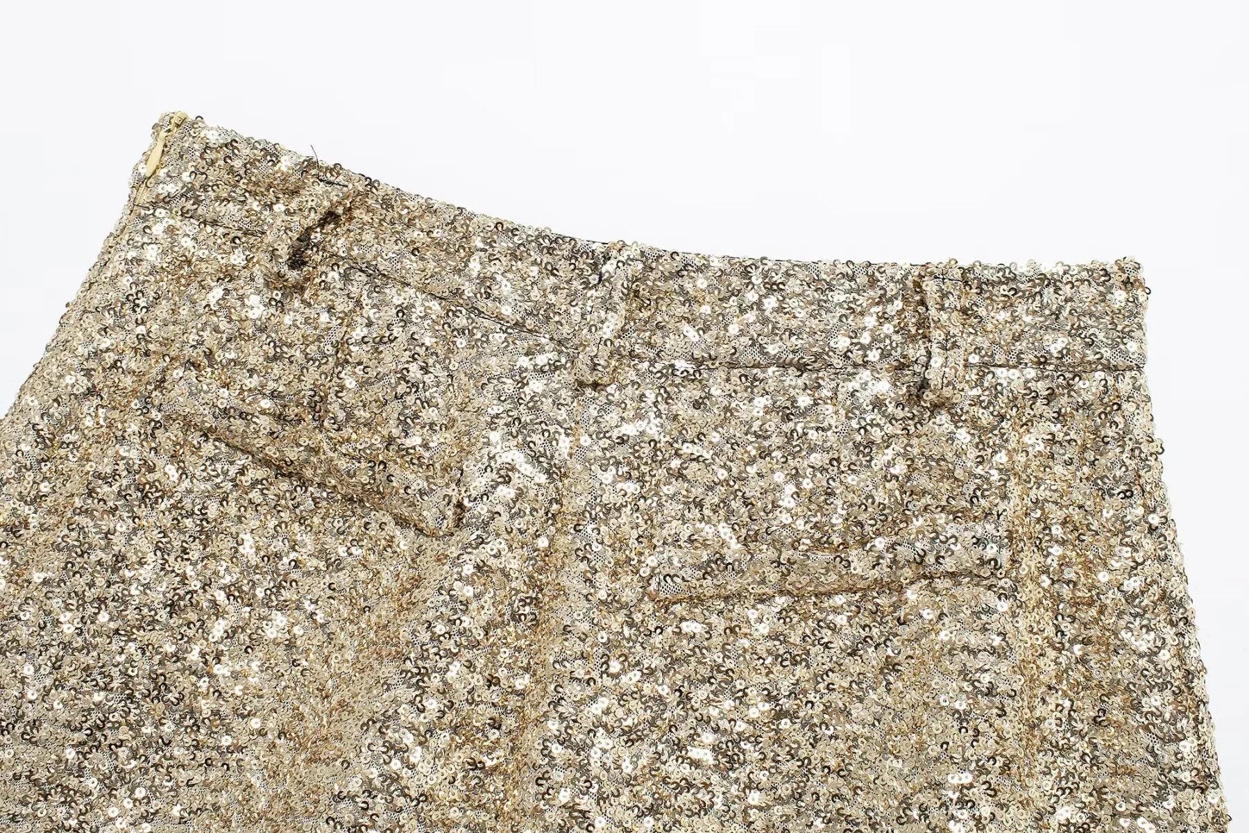 Sequins Mid-waist Casual Shorts - Piña Colada