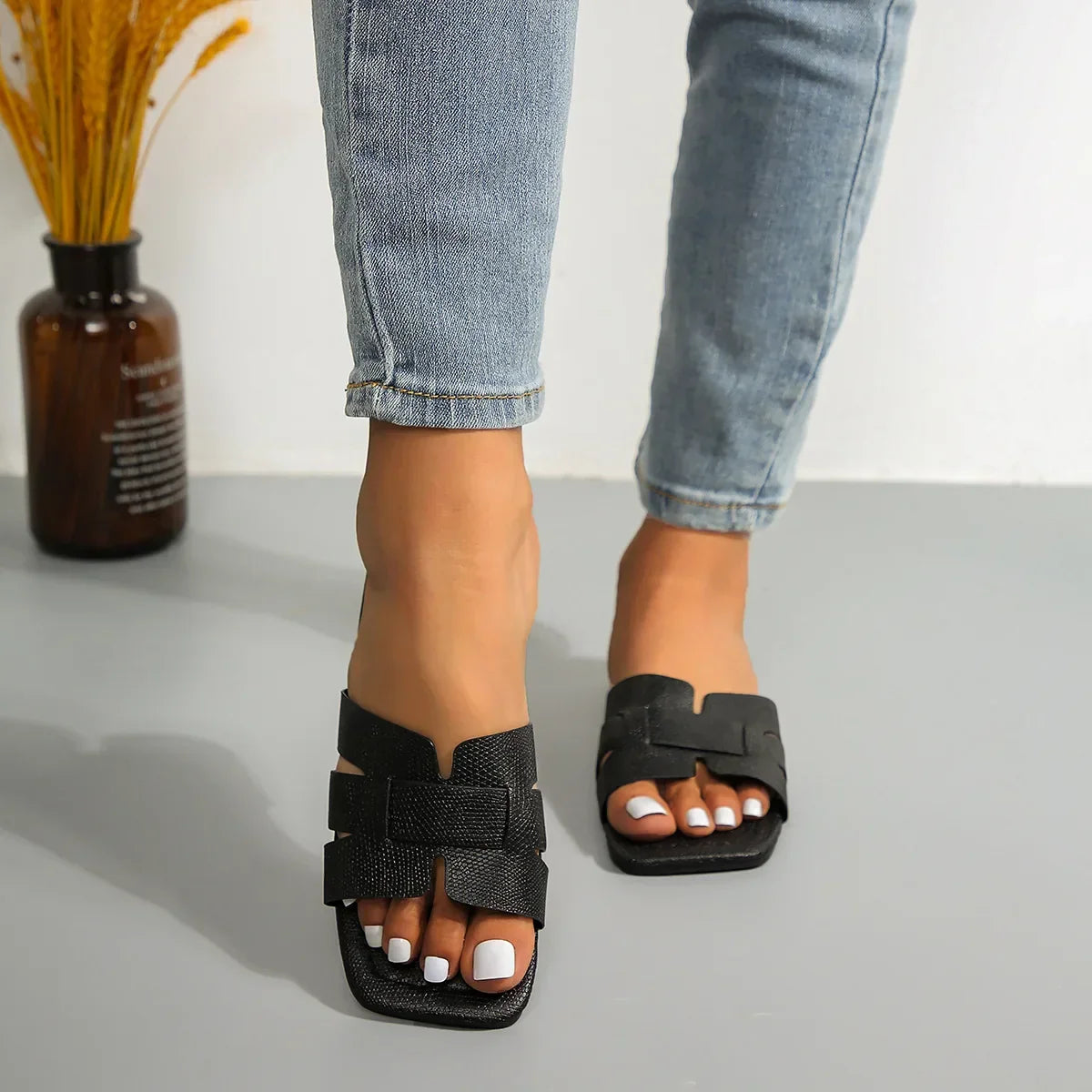Solid Color Slide Sandals - Piña Colada