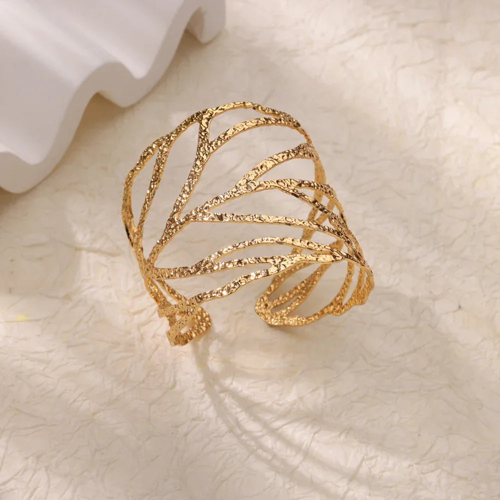 Vintage Gold Stainless Steel Hollow Leaf - Piña Colada