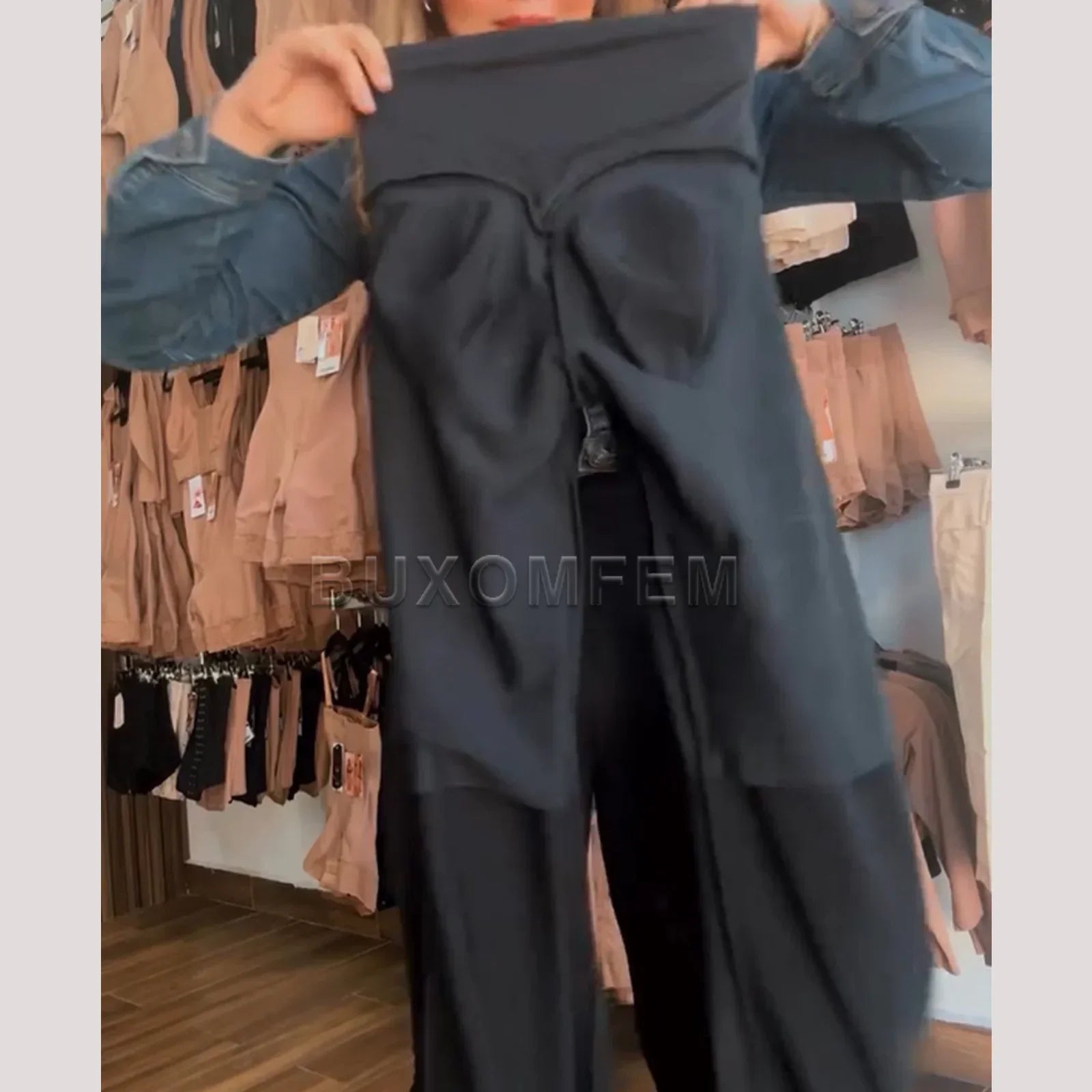 High-Waist Flare Jeans - Piña Colada