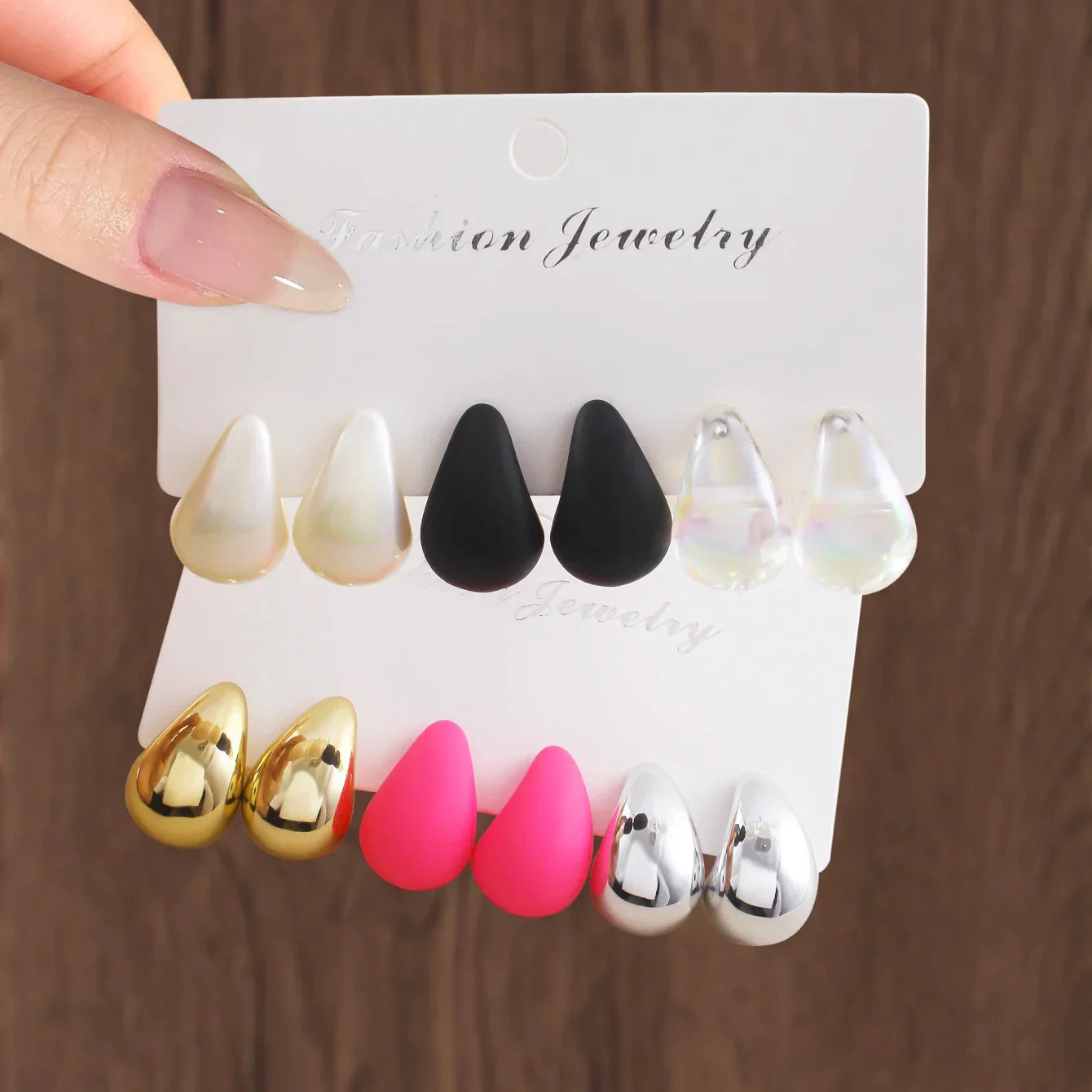 Stud Earrings Punk - Piña Colada