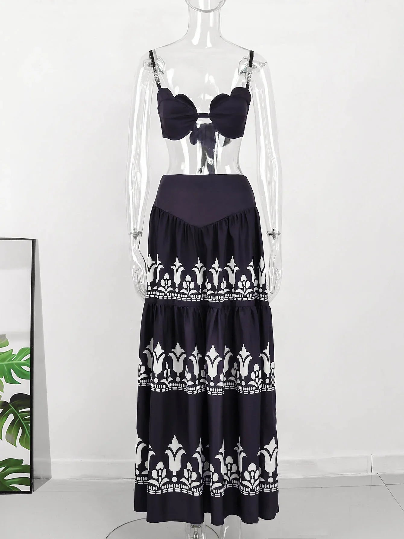 Hand-Painted Oversized 2-Piece Set – Backless Crop Top & Flowing Skirt - Piña Colada