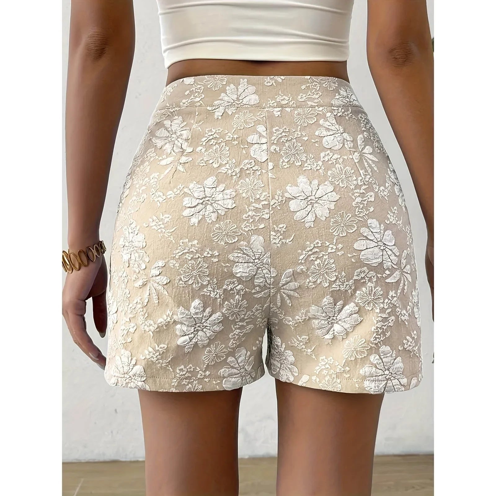 Floral Low Waist Shorts – Casual Fit - Piña Colada