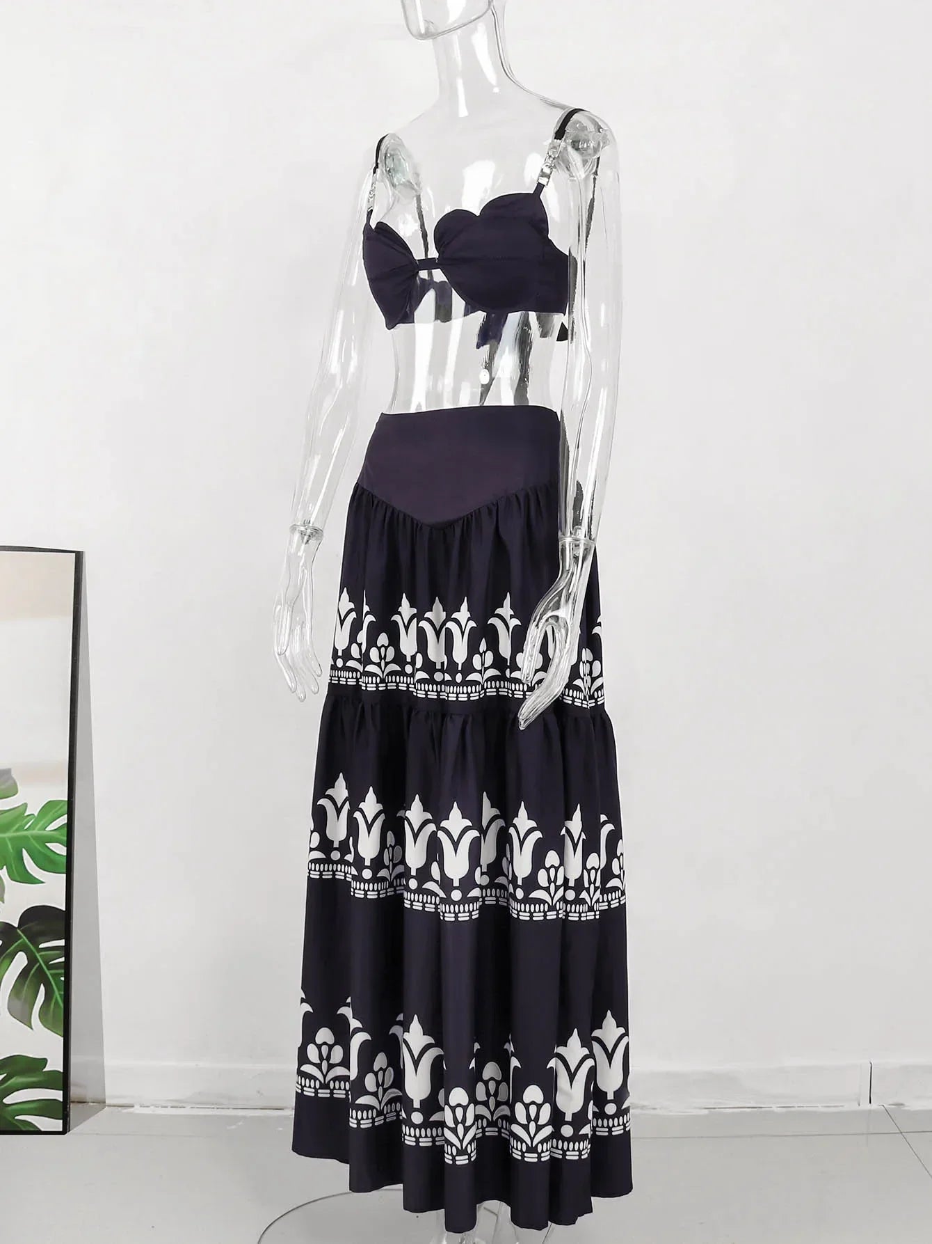 Hand-Painted Oversized 2-Piece Set – Backless Crop Top & Flowing Skirt - Piña Colada