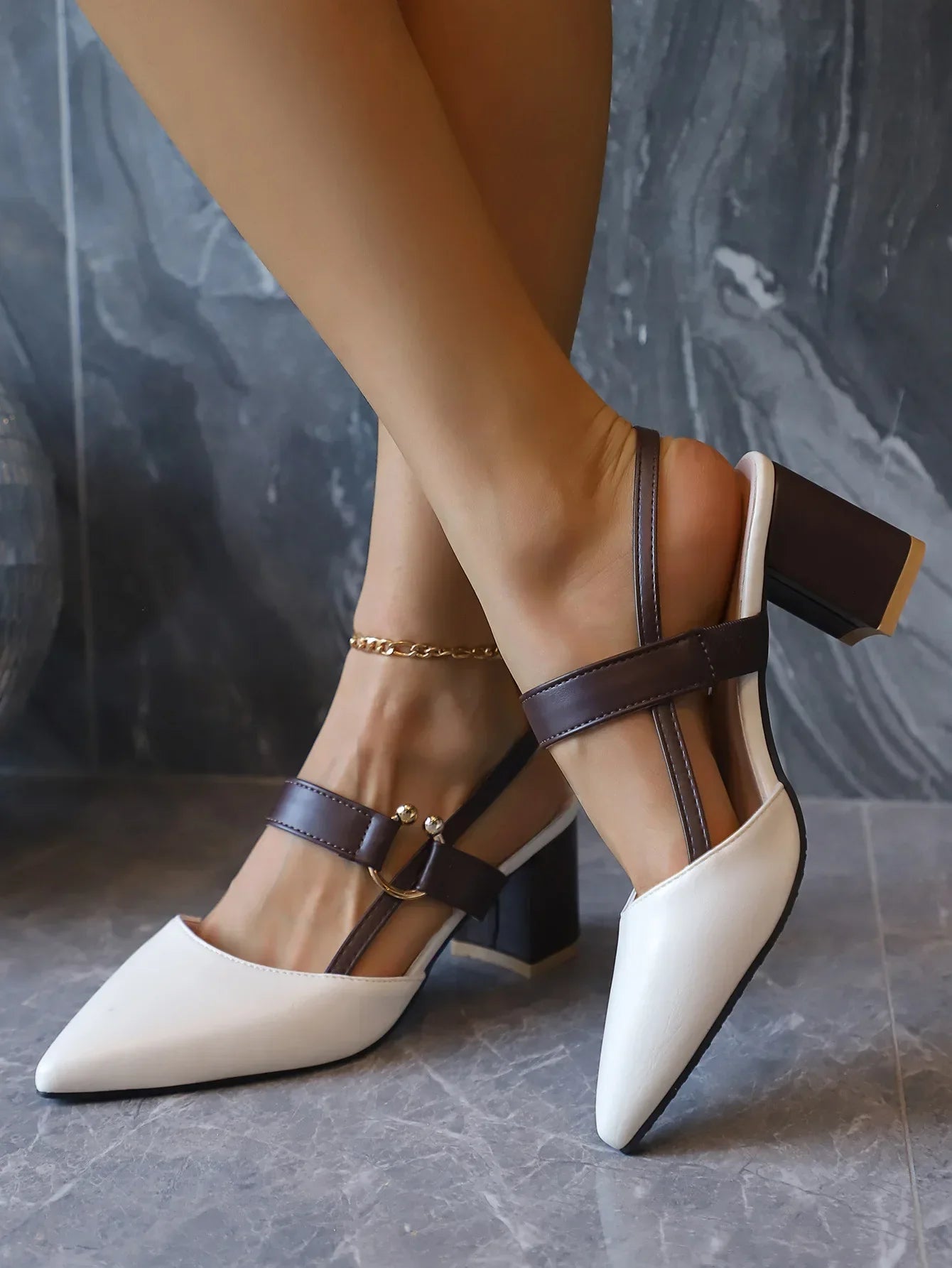 Elegant Pointed Toe Chunky Heel Sandals - Piña Colada