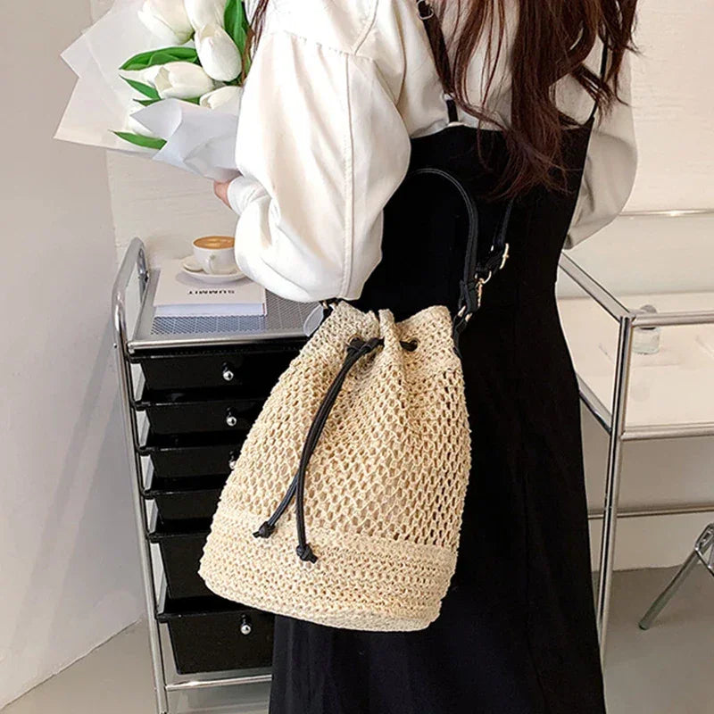 Braided Straw Bucket Bag - Piña Colada