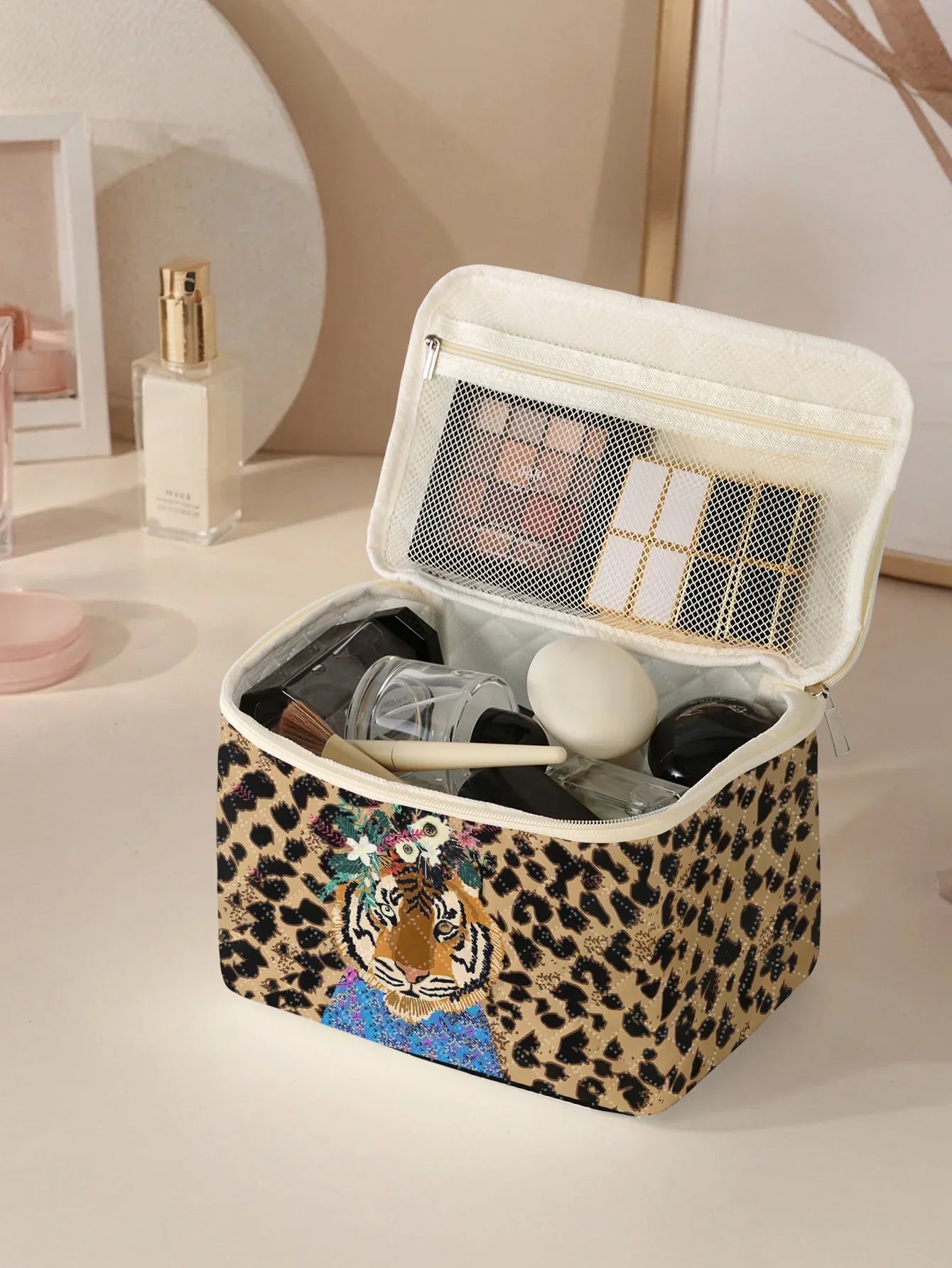 Travel Cosmetic Bag – Waterproof Polyester Makeup Organizer for Women - Piña Colada