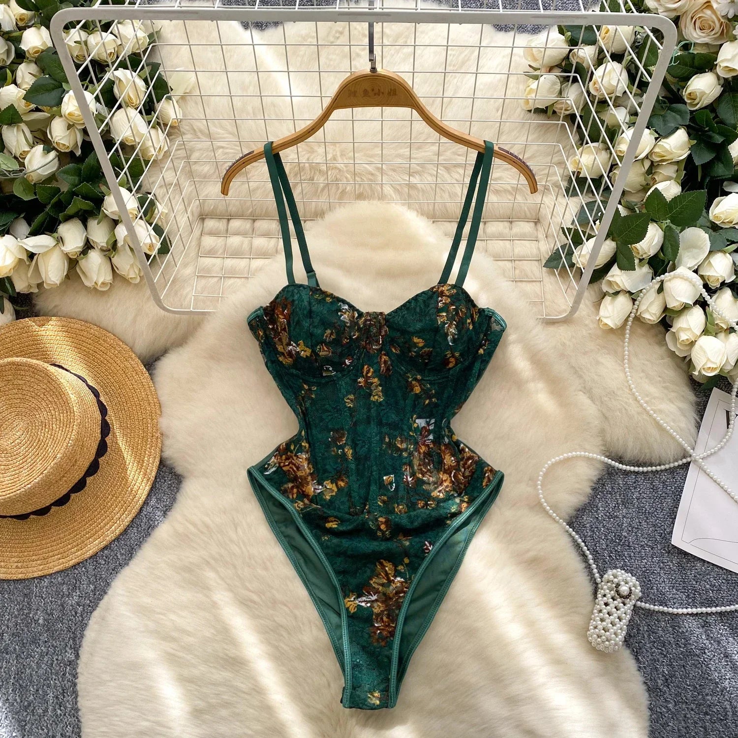 Vintage Floral Lace Slim Fit Bodysuit - Piña Colada