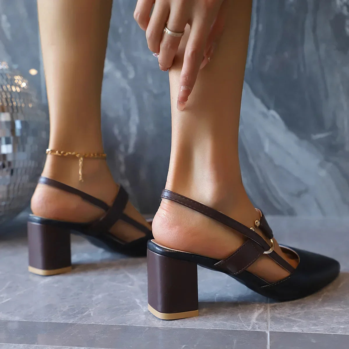 Elegant Pointed Toe Chunky Heel Sandals - Piña Colada