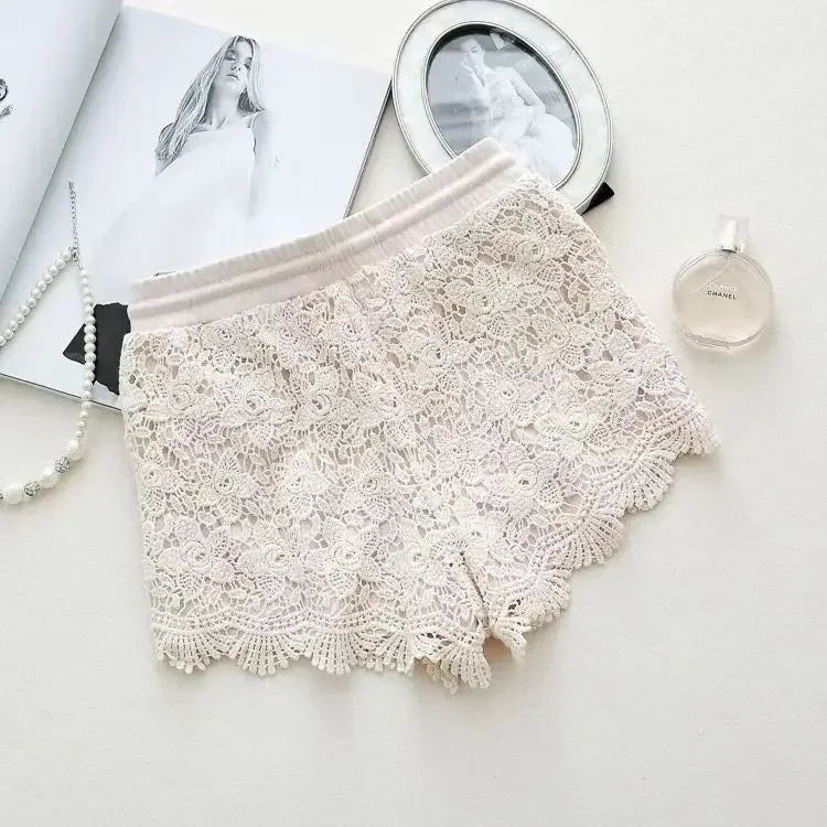 Casual High-Waist Appliqué Shorts with Drawstring - Piña Colada