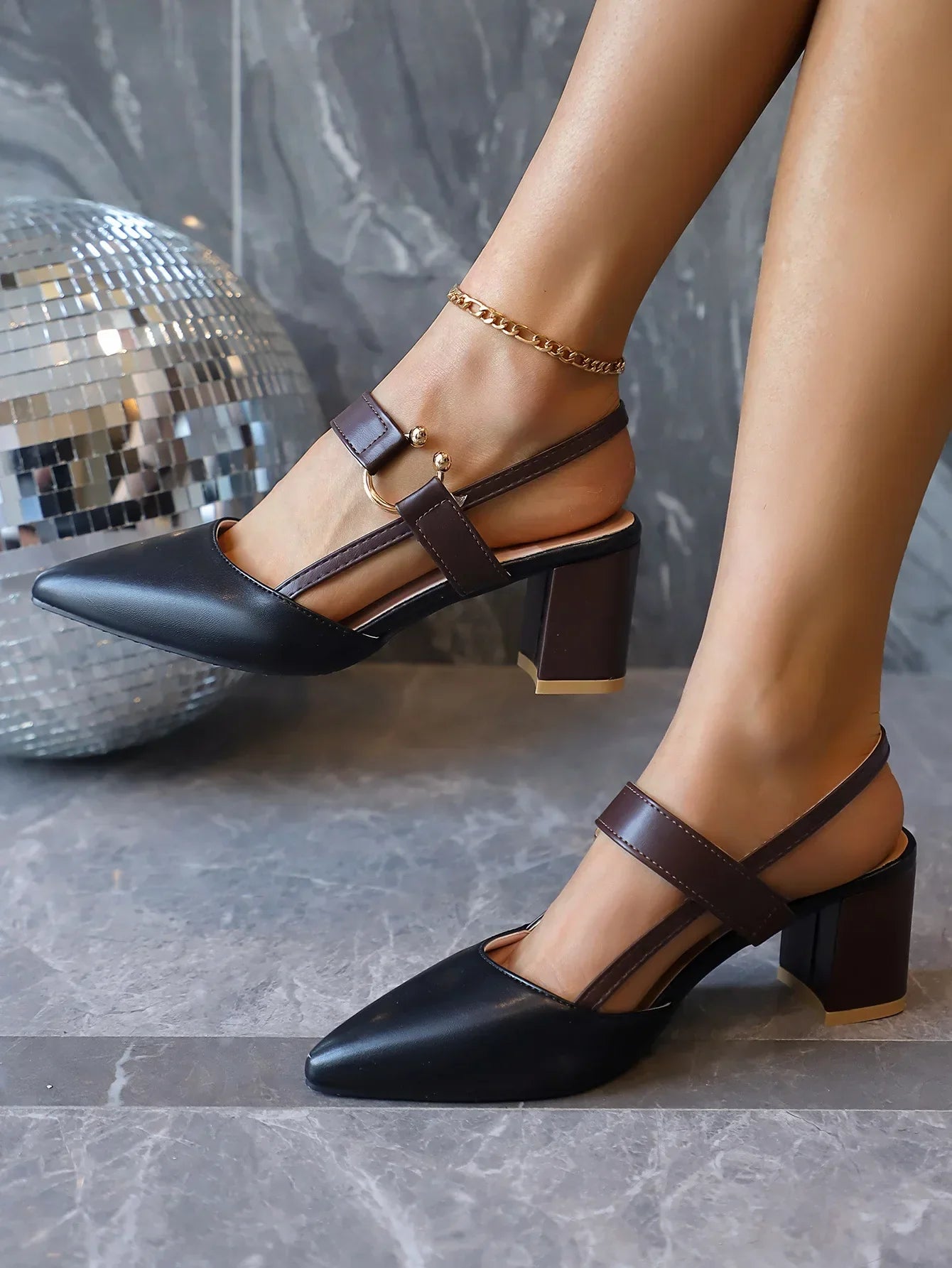 Elegant Pointed Toe Chunky Heel Sandals - Piña Colada