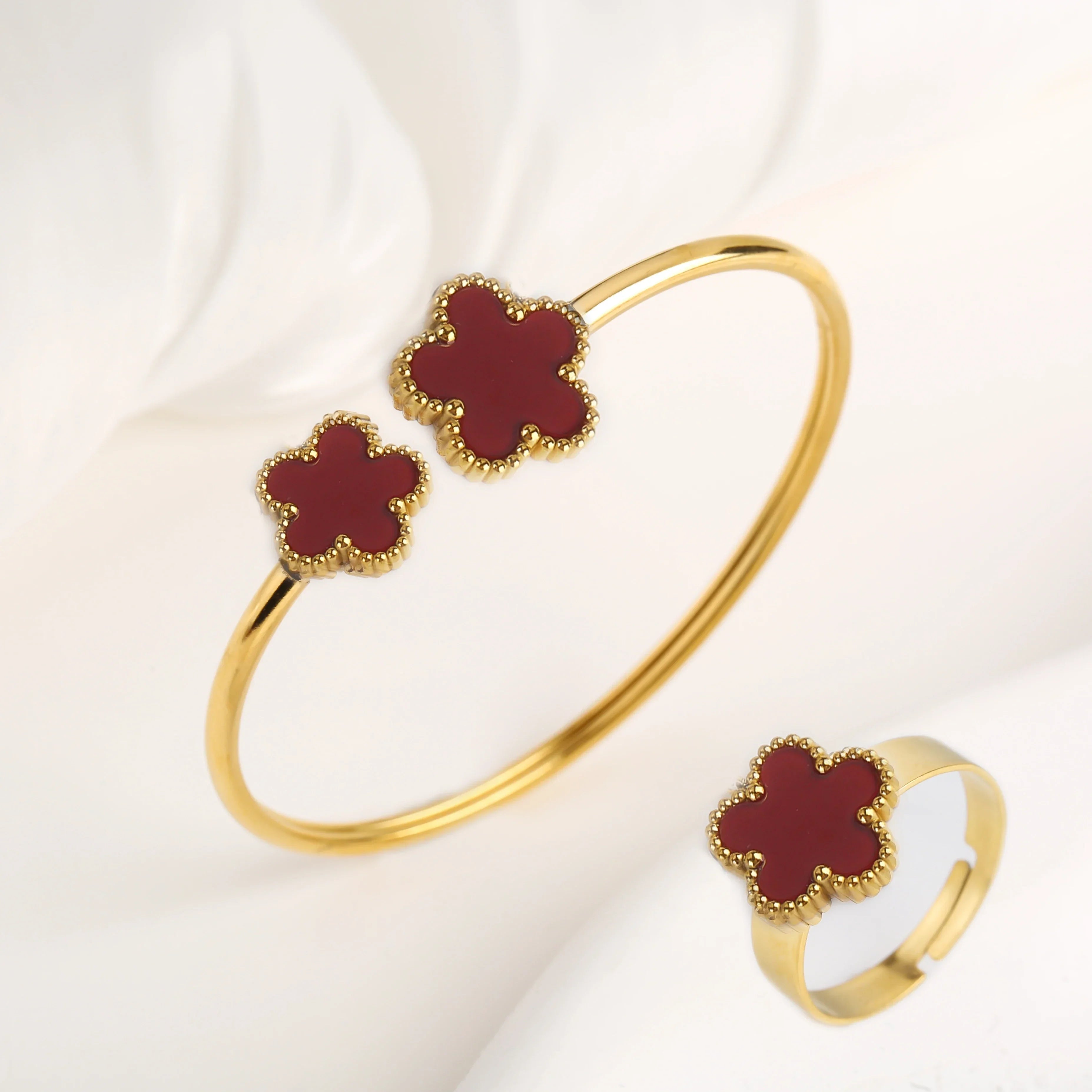 Lucky Stainless Steel Five Leaf Flower Bangle Ring - Piña Colada