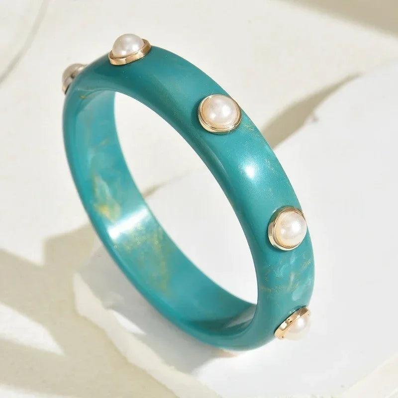 Resin Pearl Shell Wide Bangles - Piña Colada