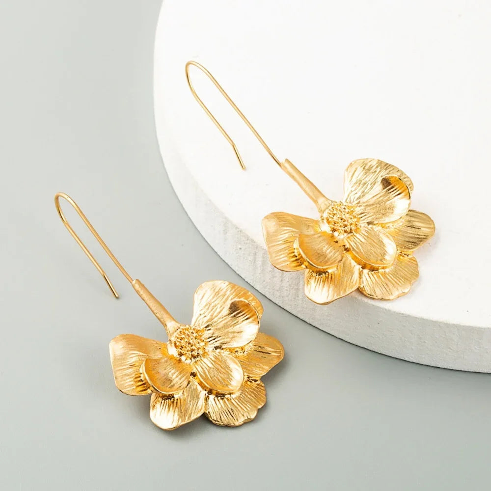 Long Drop Earrings Simple Flower - Piña Colada
