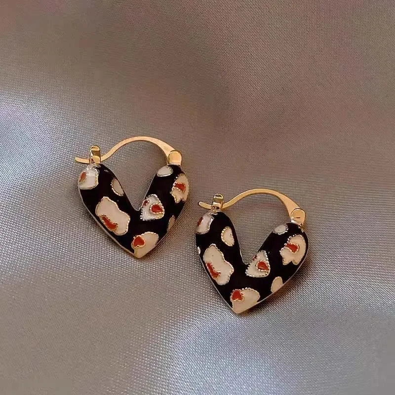 Vintage Red Heart Drop Earrings - Piña Colada