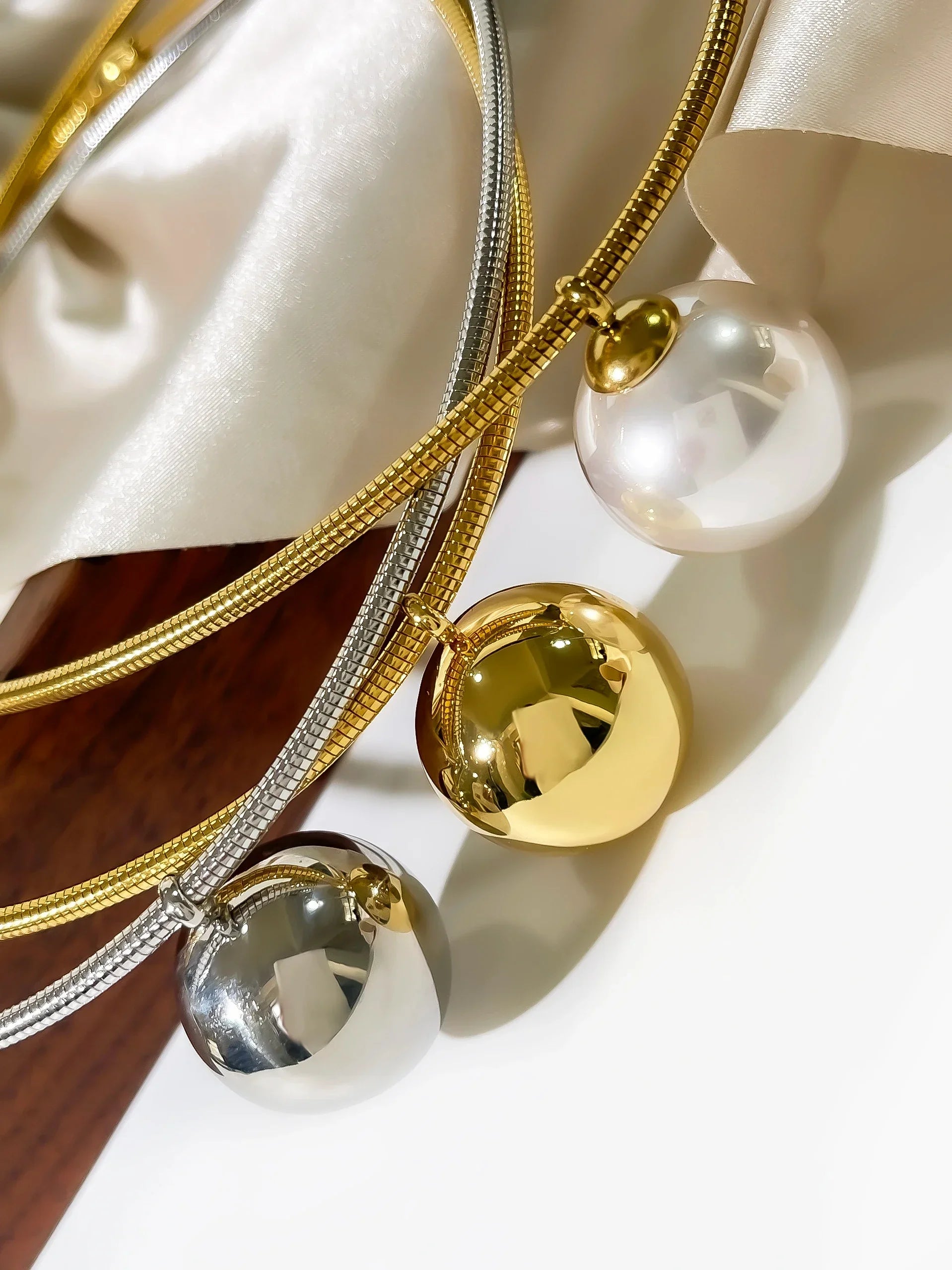 Pearl Pendant Necklace - Piña Colada