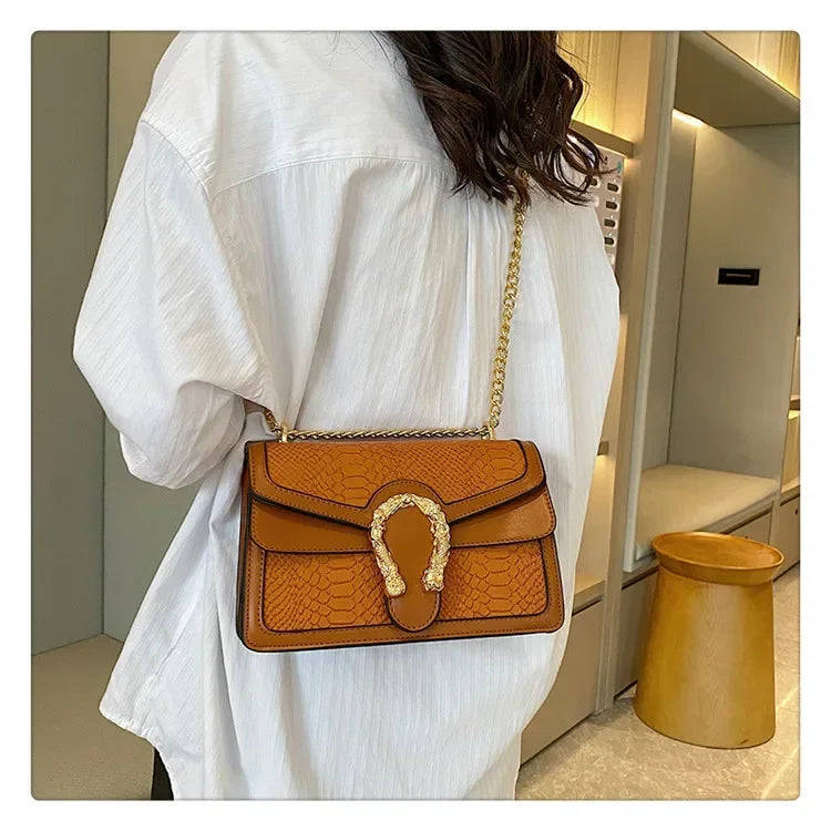 Gold Chain Crossbody Bag - Piña Colada