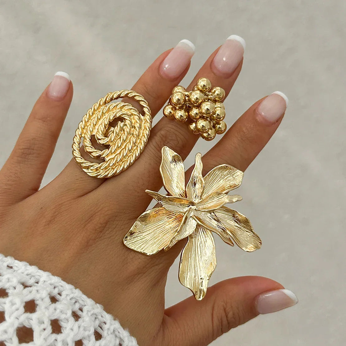 Unique Exaggerated Large Petal Flower Rings - Piña Colada