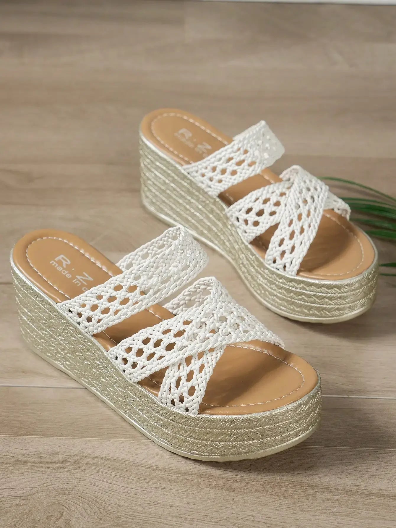 Thick Sole Slides Platform - Piña Colada