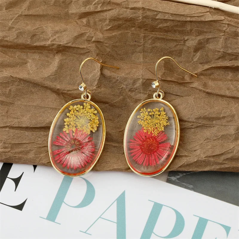 Natural Flower Dangle Earrings - Piña Colada