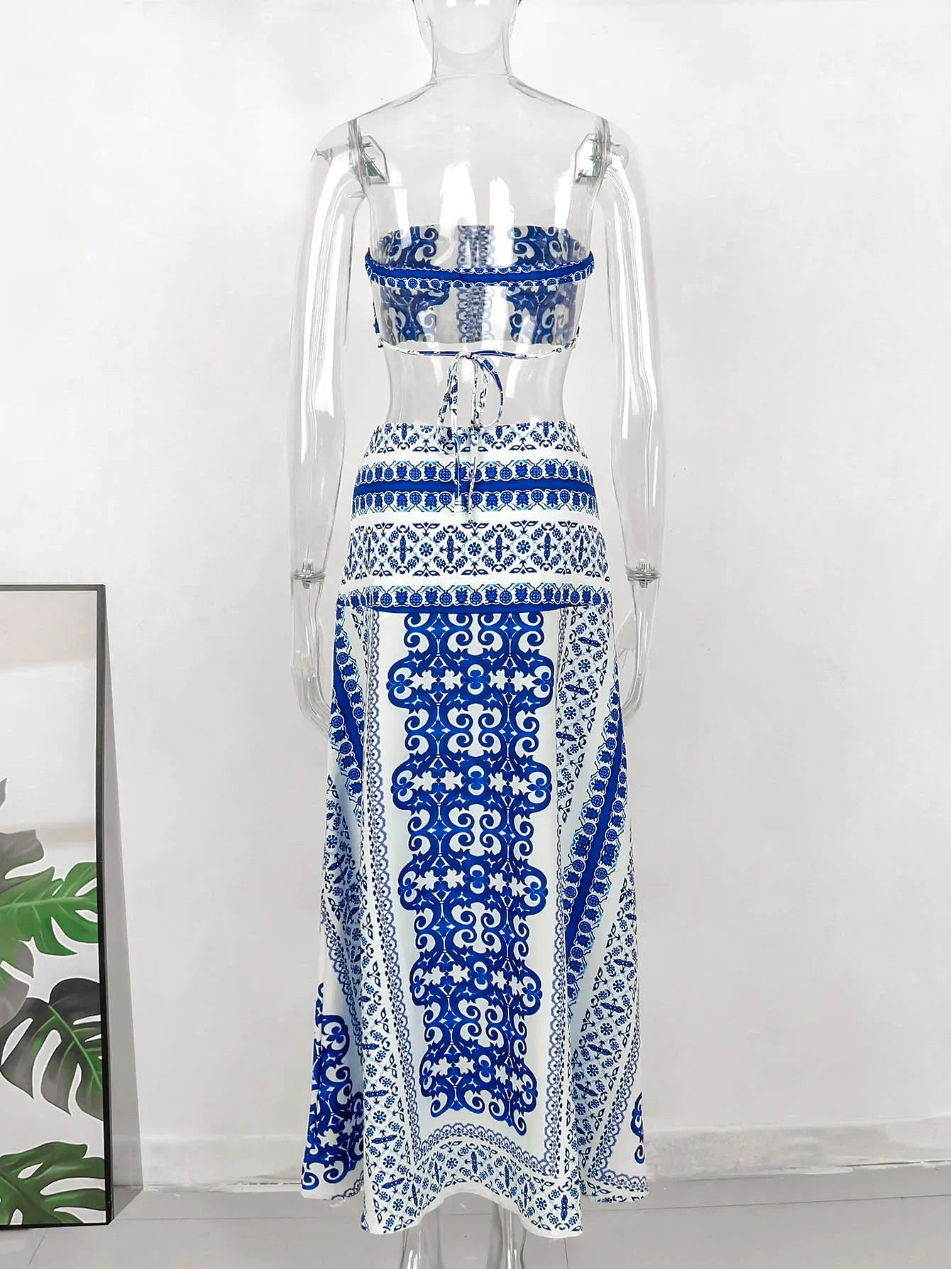 Hand-Painted Oversized 2-Piece Set – Backless Crop Top & Flowing Skirt - Piña Colada
