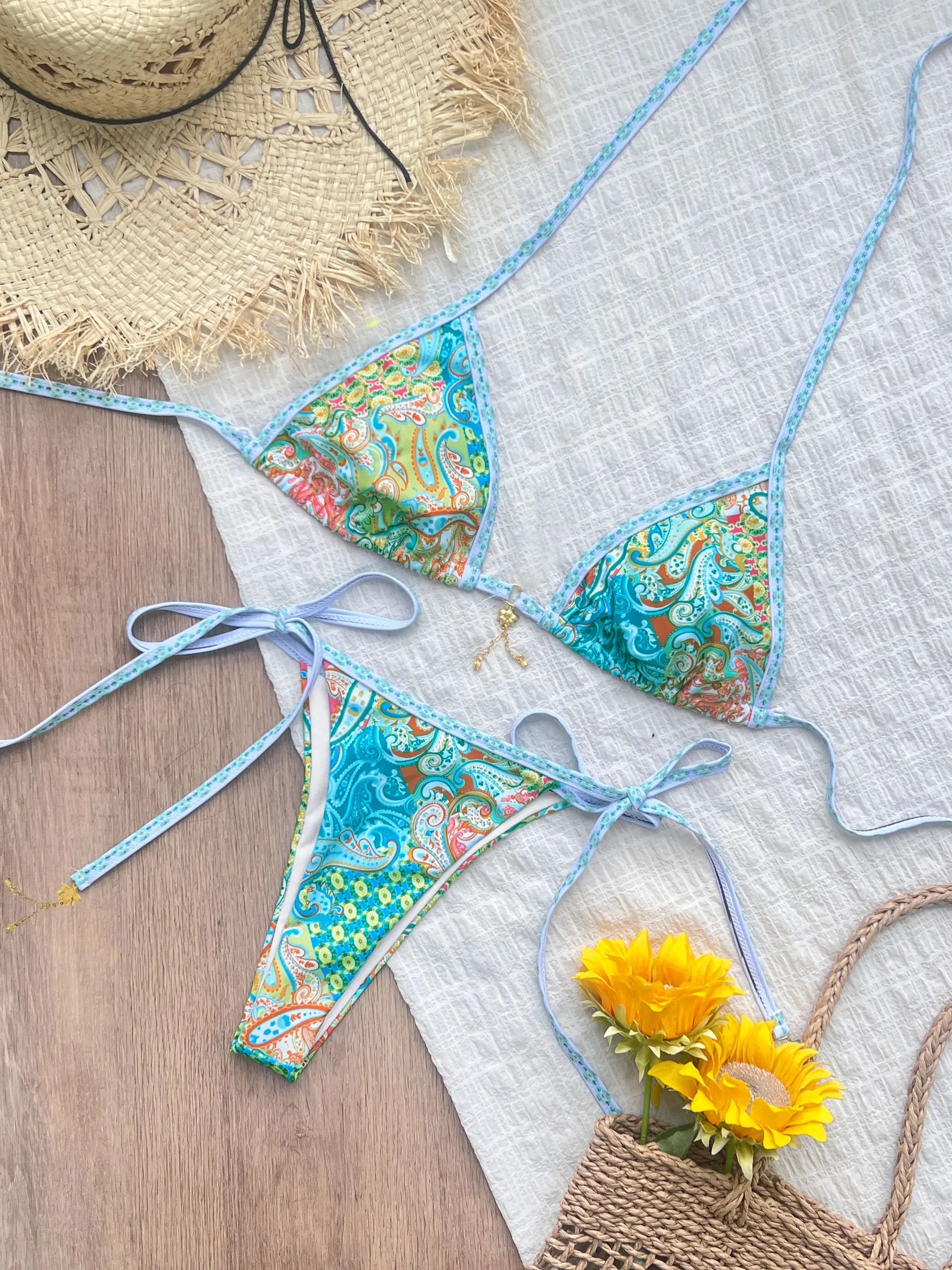 Trend Triangle Stripped Swimsuit - Piña Colada