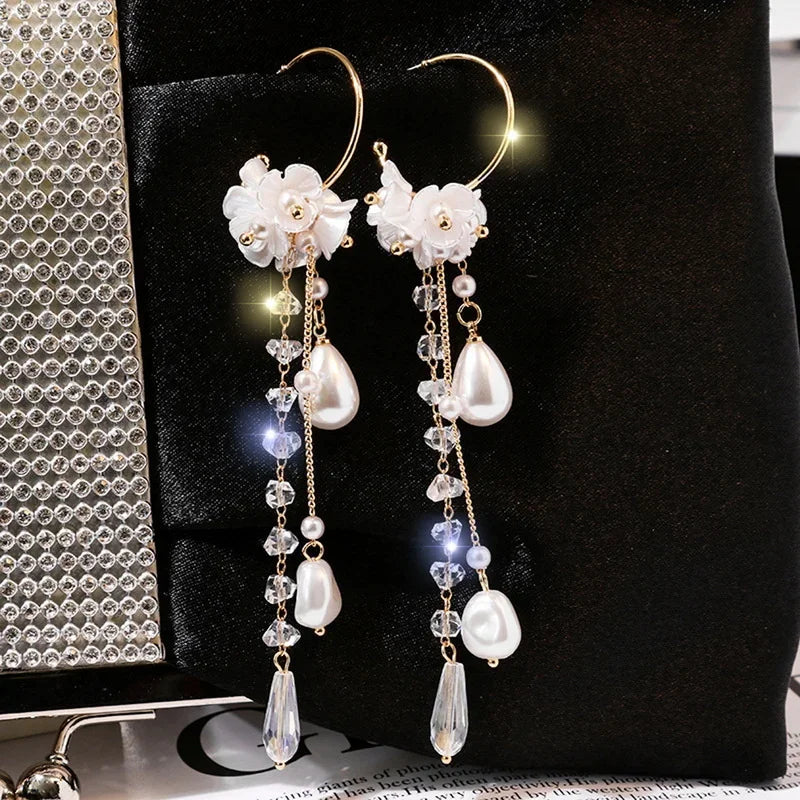 White Flower Tassel Earrings - Piña Colada
