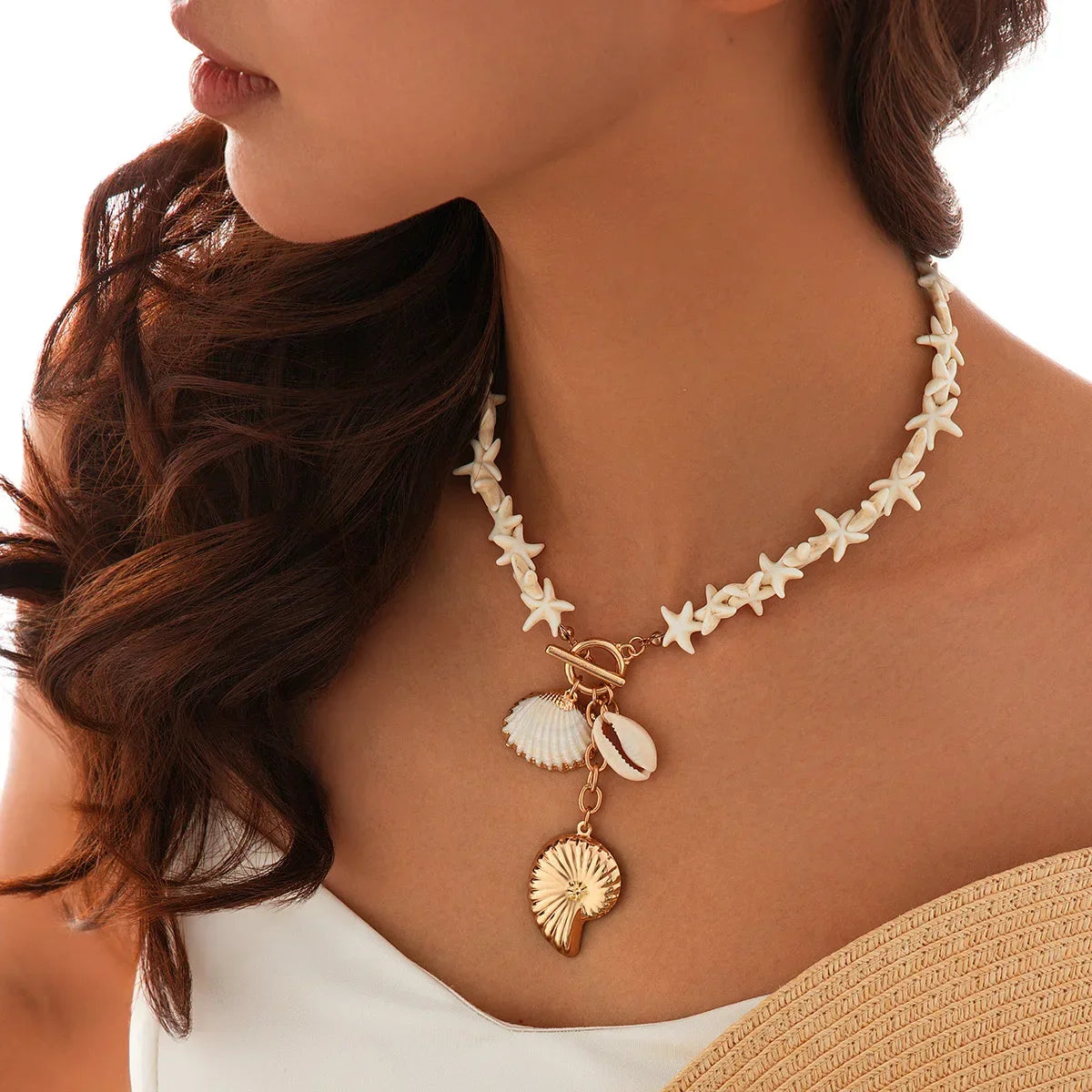 Retro Starfish White Shell Conch Pendant - Piña Colada