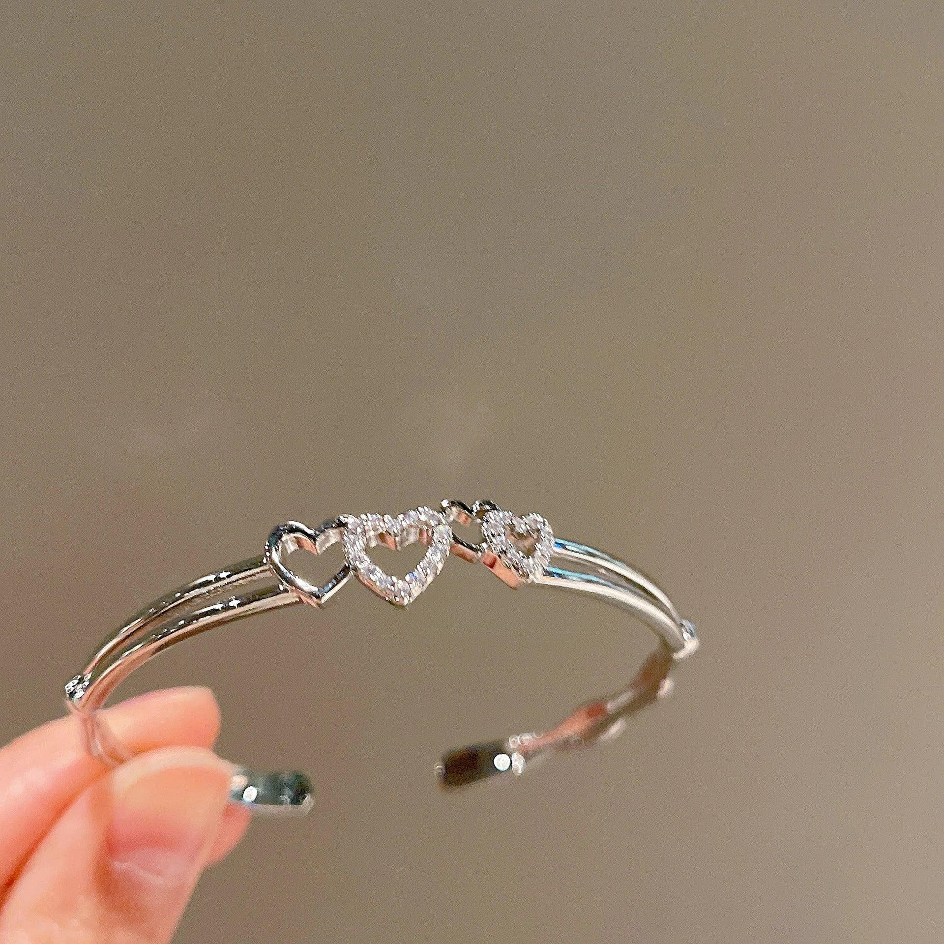 Luxury Rotatable Zircon Four-Leaf - Piña Colada