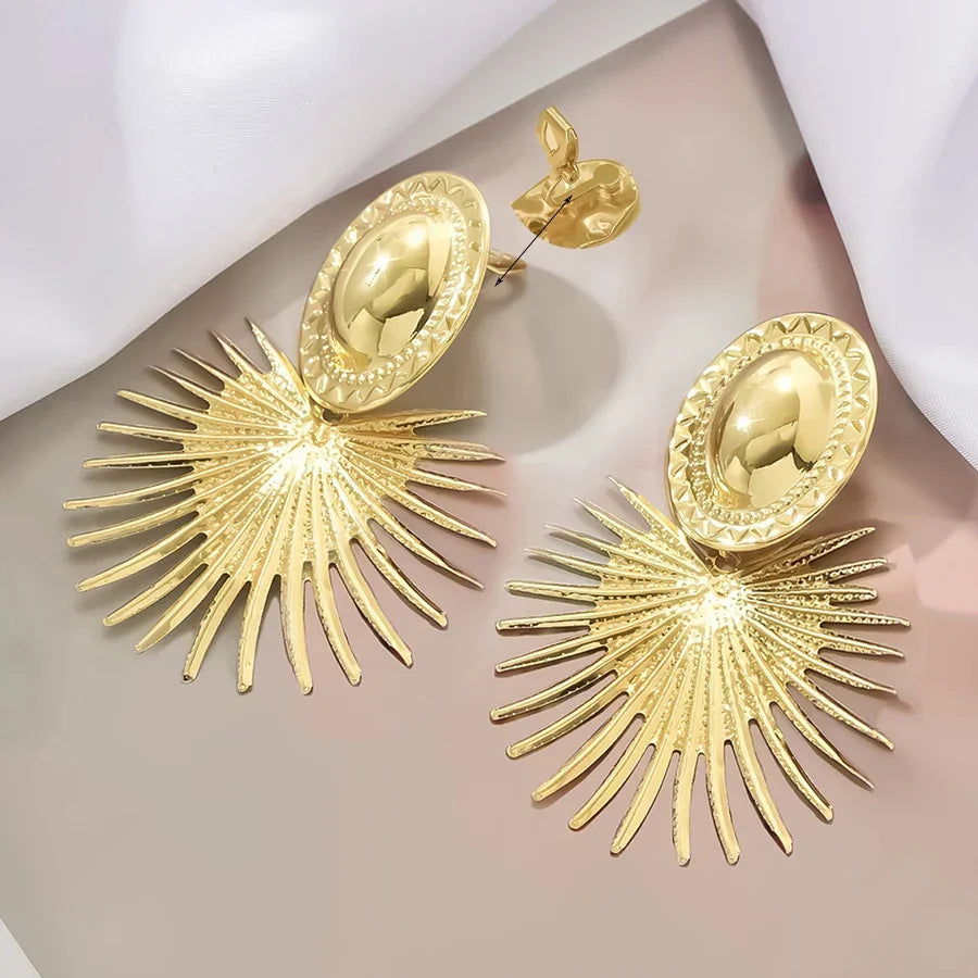 Oval Sun Hanging Ear Clip - Piña Colada