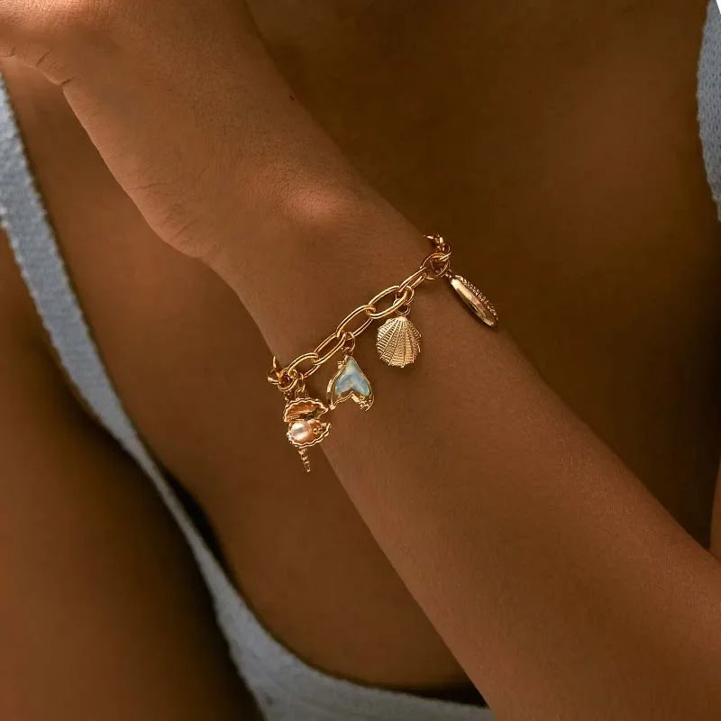 2025 Gold Starfish & Shell Chain Bracelet - Piña Colada