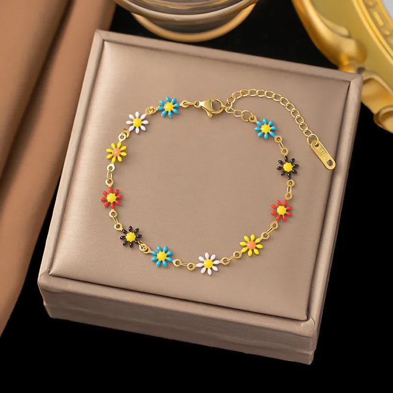 2025 Gold Starfish & Shell Chain Bracelet - Piña Colada