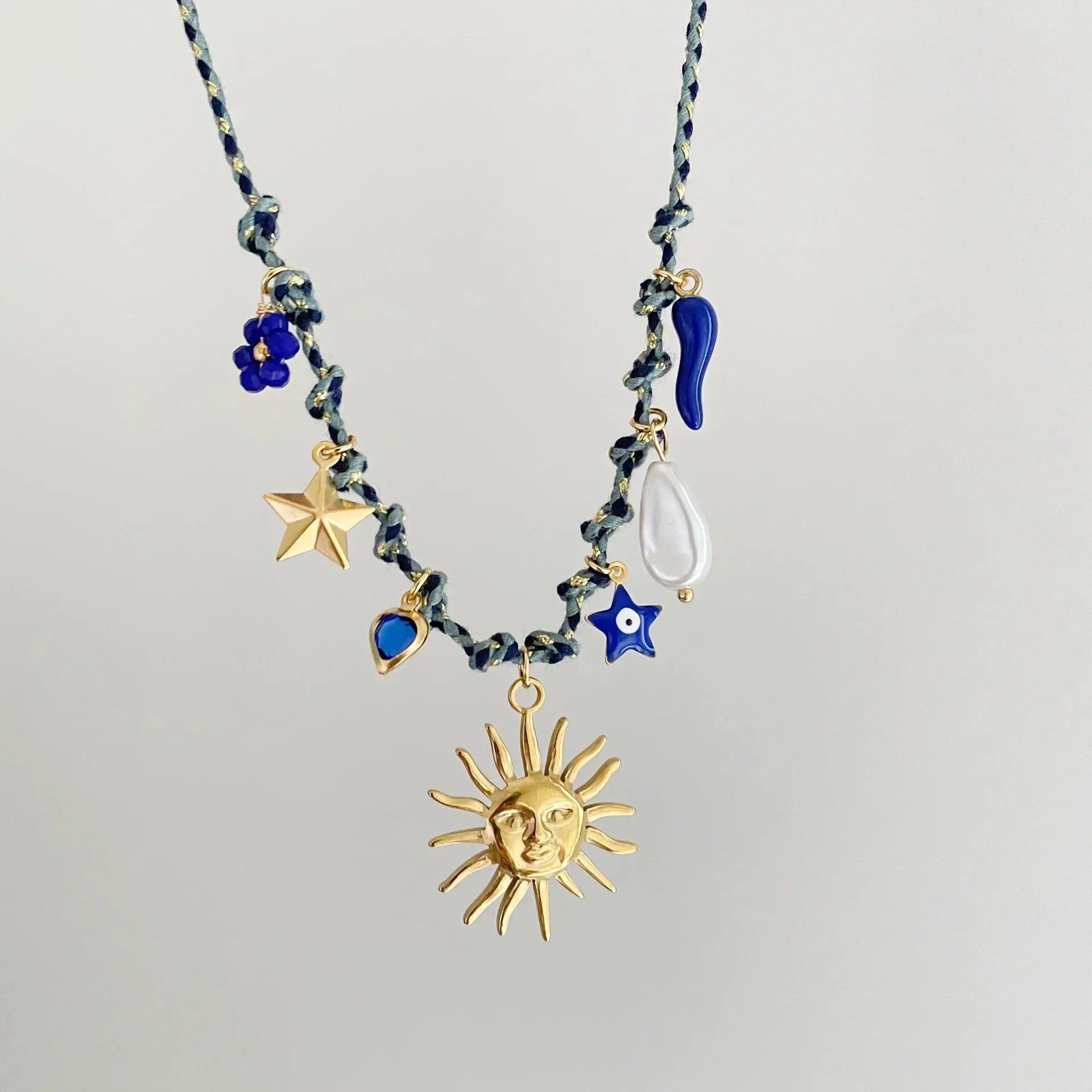 Beach Style Turtle & Starfish Pendant Necklace - Piña Colada