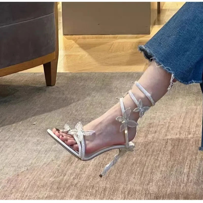 Butterfly Detail Women Sandals - Piña Colada