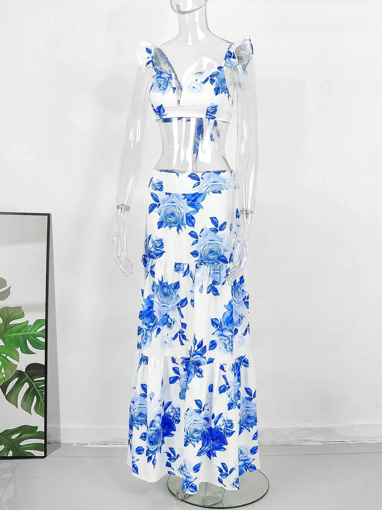 Hand-Painted Oversized 2-Piece Set – Backless Crop Top & Flowing Skirt - Piña Colada