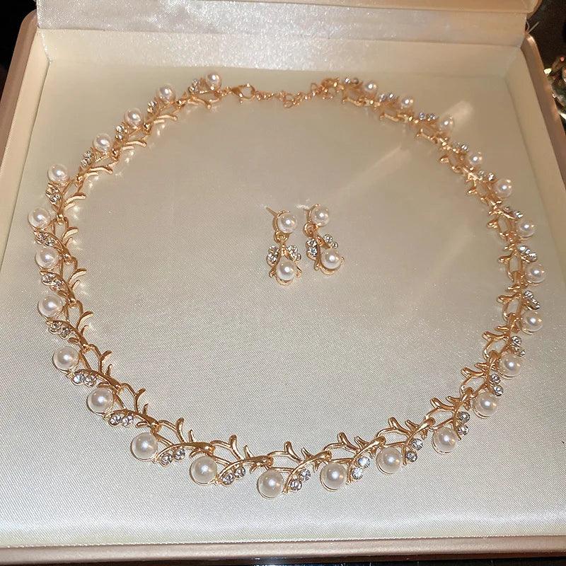 3-Piece Vintage Necklace & Earrings for Women - Piña Colada